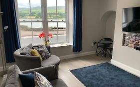 Seaview Aurora House - Central Luxury Apartment
